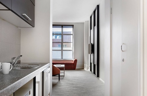 Hobart Central Business District Apartment | Mantra One Sandy Bay Road