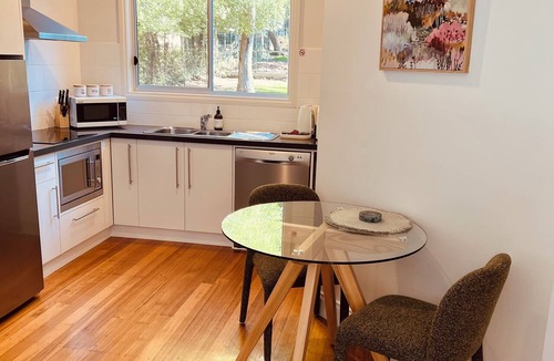 Halls Gap Villa | Manuka Retreat, Free unlimited WIFI.