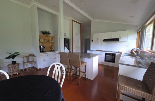 Yarrahapinni House | MARALANA - Welcome to Paradise
