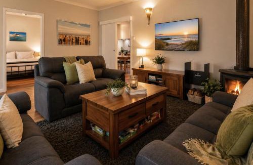 Dawesville House | Margs in Mandurah-Family Friendly,Beach!