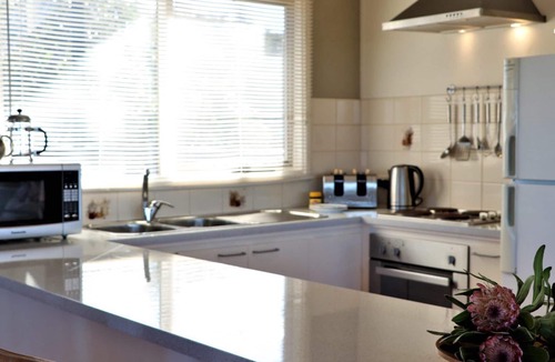 Surf Coast House | Marian's - Ocean Views & Easy Access To The Beach