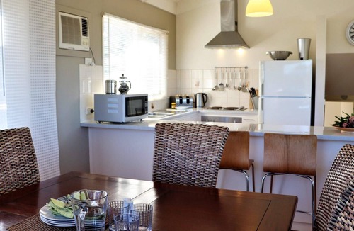 Surf Coast House | Marian's - Ocean Views & Easy Access To The Beach