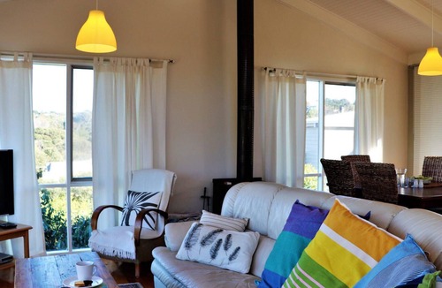 Surf Coast House | Marian's - Ocean Views & Easy Access To The Beach