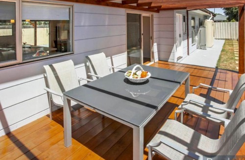 Maribyrnong House | Maribyrnong River Vacation Home