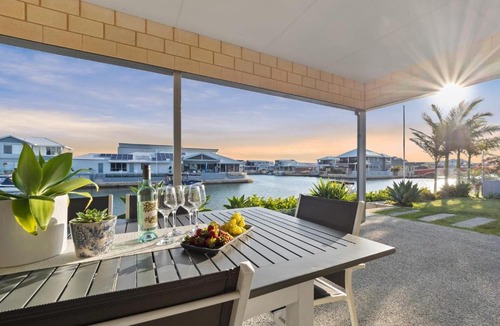 Dudley Park House | Mariners Cove Luxury Canal Home
