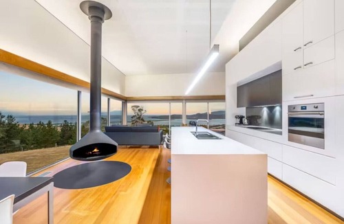 Bream Creek Apartment | Marion Bay House Luxury Retreat