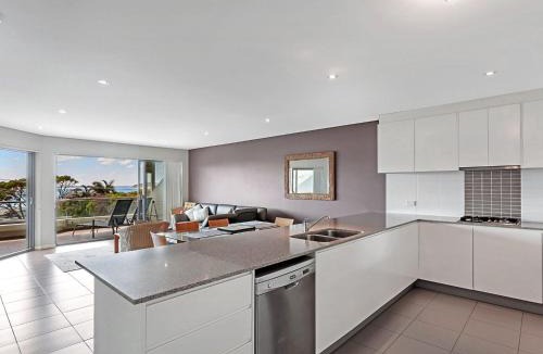 Fingal Bay Apartment | Market Street, Unit 5, 6-10