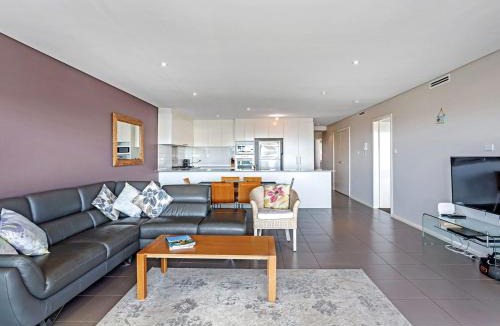 Fingal Bay Apartment | Market Street, Unit 5, 6-10