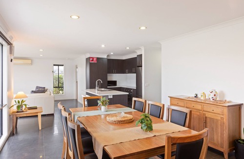 Eden Cottage | Marlin Vista - Pet friendly, fenced yard