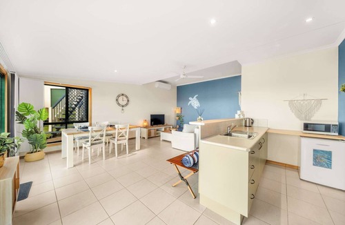 Maroochy River House | Maroochy River Treetop Haven,Scenic & Dog-Friendly