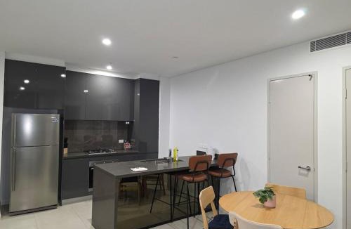 Mascot Apartment | Mascot 2 beds 13 Close to station easy to anywhere