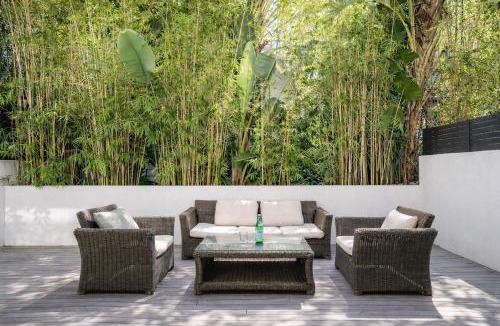 Mascot Apartment | Mascot Oasis - 2x Parking - 5 mins to Airport - Pets-Friendly - WD - King Bed