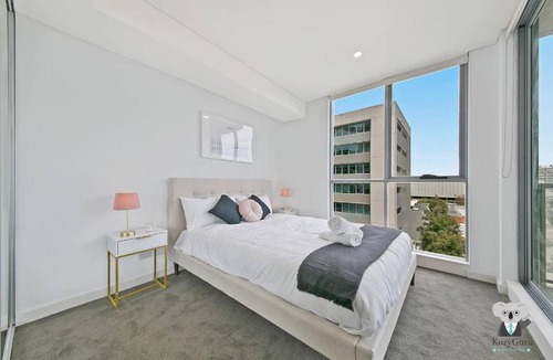 Mascot Apartment | Mascot Spacious Brand New 2Bed +Parking NMA260-6