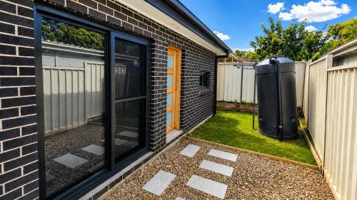 Bradbury House | Matildas Urban Escape 6-Min Station & Shops
