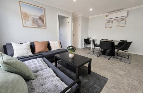 Bradbury House | Matildas Urban Escape 6-Min Station & Shops