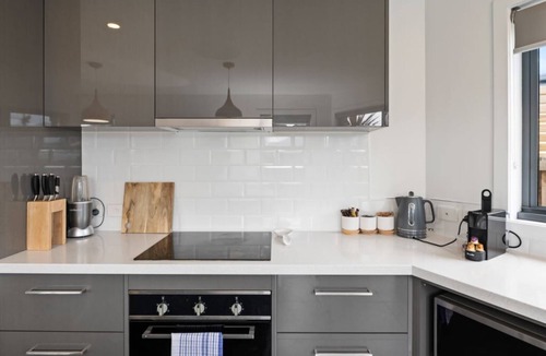 Warrane House | Mawson’s Villa 10min CBD & Airport