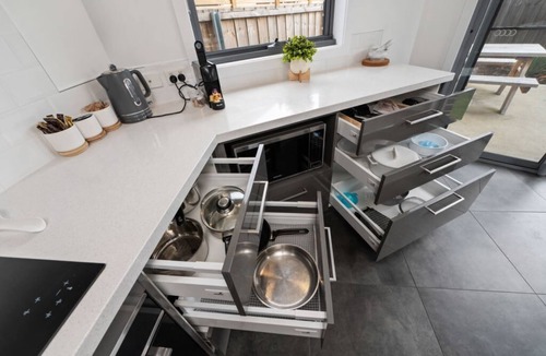 Warrane House | Mawson’s Villa 10min CBD & Airport