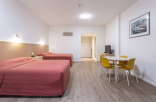 Hobart Central Business District Hotel | Mayfair Plaza Motel