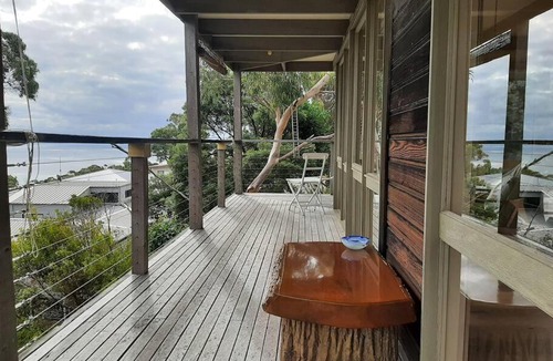 McCrae House | McCrae Hilltop Retreat, Views of Bay & Lighthouse