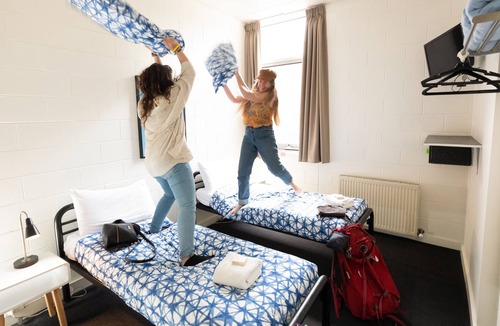 North Melbourne Hostel | Melbourne Metro YHA - Hostel