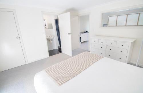 Mount Melville House | Melville Views Apartment