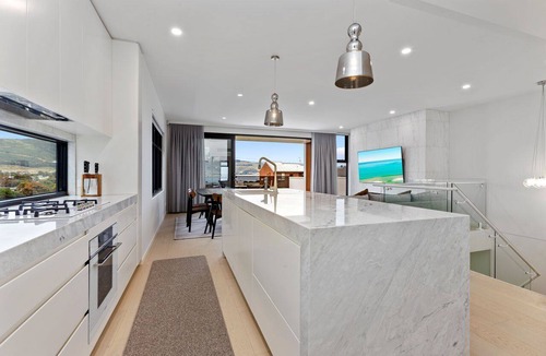 Apollo Bay House | Memishi