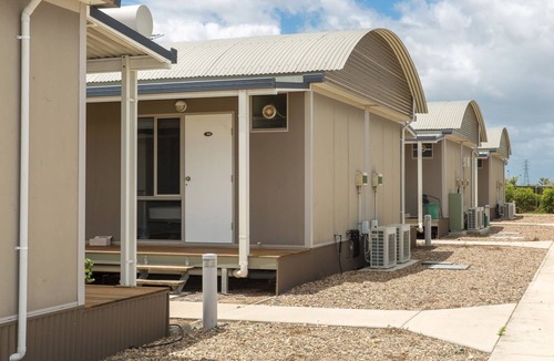 Bowen Hotel | Merinda Village Hotel