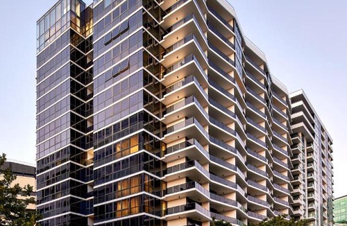 City East Apartment | Meriton Suites Canberra