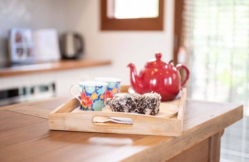 Meroo Meadow Cottage | Meroo Springs - Luxury Country Getaway