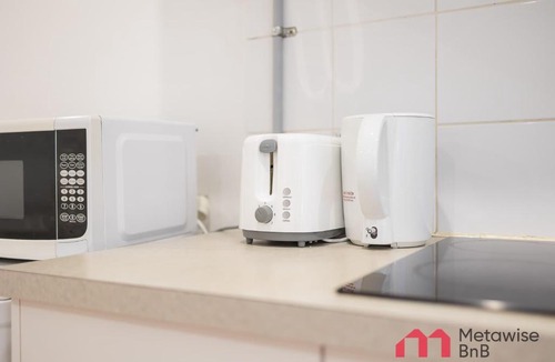 Rushcutters Bay Apartment | MetaWise BnB Stylish Studio Rushcutters Room 1