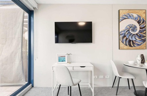 Cronulla Apartment | MetaWiseBnB Cronulla Beach Walk to Train & Shops 4