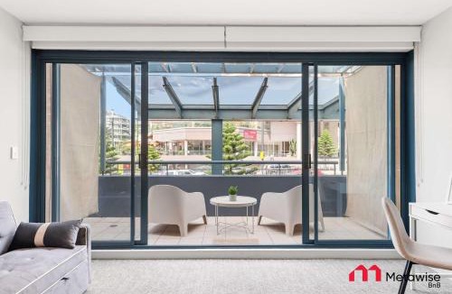 Cronulla Apartment | MetaWiseBnB Cronulla Beach Walk to Train & Shops 4