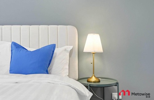 Cronulla Apartment | MetaWiseBnB Cronulla Beach Walk to Train & Shops 3
