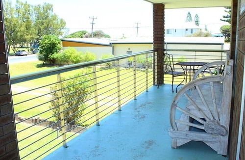 Lancelin House | Mi Casa - Spanish for my house is yours.