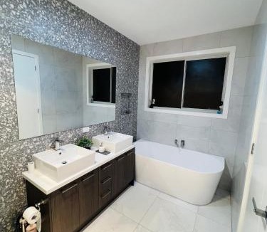 Mickleham House | Mickleham Prestige Homestay