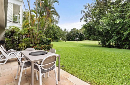 Port Douglas Villa | Mirage Resort Villa 444 with access to Sheraton Facilities