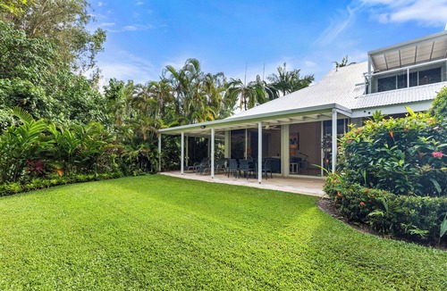 Port Douglas Villa | Mirage Resort Villa 456 with access to Sheraton Facilities