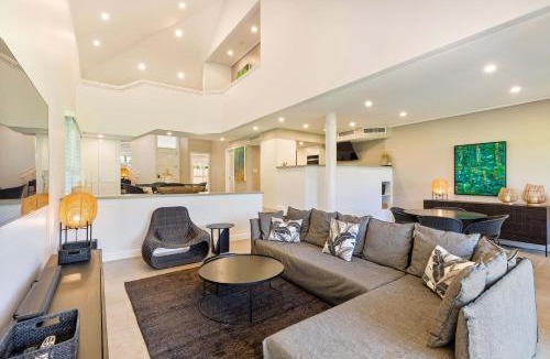 Port Douglas Villa | Mirage Resort Villa 432 with access to Sheraton Facilities