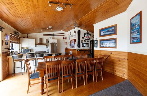 Jindabyne House | Misty Mountain - September Special Now Available