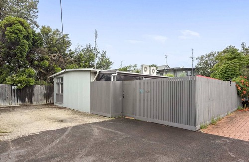 Ocean Grove Apartment | Moana I 5 Min walk to River & Beach