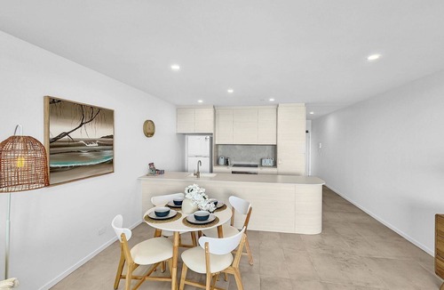 Batemans Bay Apartment | Modern 1-Bedroom Apt with Sweeping Water Views