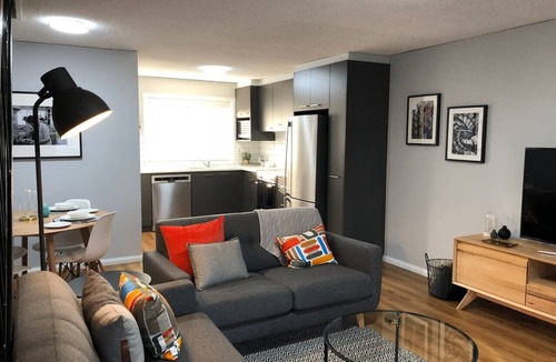 Kooringal Apartment | Modern 2 Bedroom Apartment – Kooringal, Wagga Wagga | Minutes to CBD