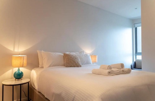 Brunswick Apartment | Modern 2 Bedroom Apartment In Brunswick
