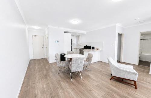 Parramatta Apartment | Modern 2 Bedroom Apartment with Parking Central Parramatta