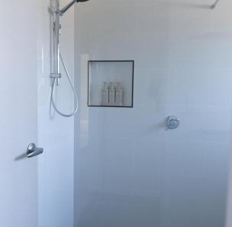 Armidale Villa | Modern 2-BHK House in the Heart of Armidale CBD