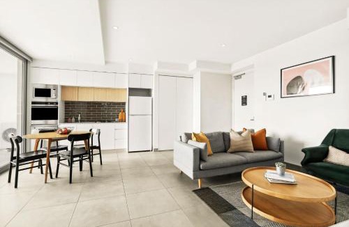 Marrickville Apartment | Modern 2BD in Trendy Inner West
