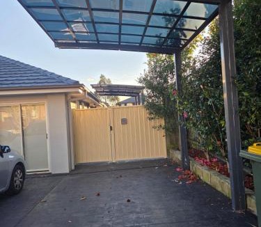 Kellyville Ridge Apartment | Modern 2BR Granny w Outdoor Near Stanhope Leisure