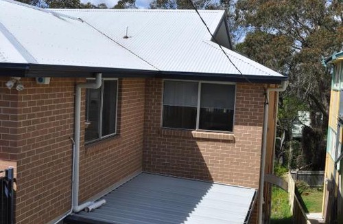 Katoomba Villa | Modern 3-bedroom Katoomba townhouse (nature view)