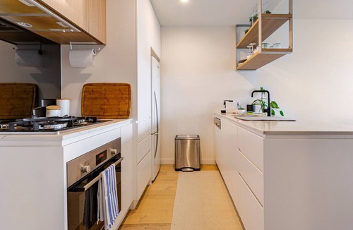 Brunswick West Apartment | Modern 7th floor Flat | Parking, Convenient, Quiet