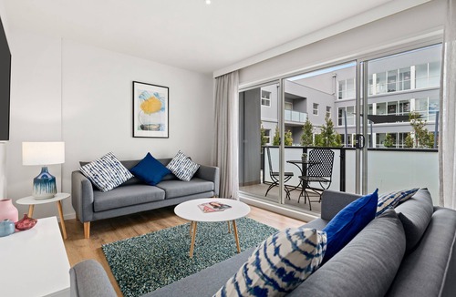 Burwood Apartment | Modern and Spacious Two Bedroom Apartment
